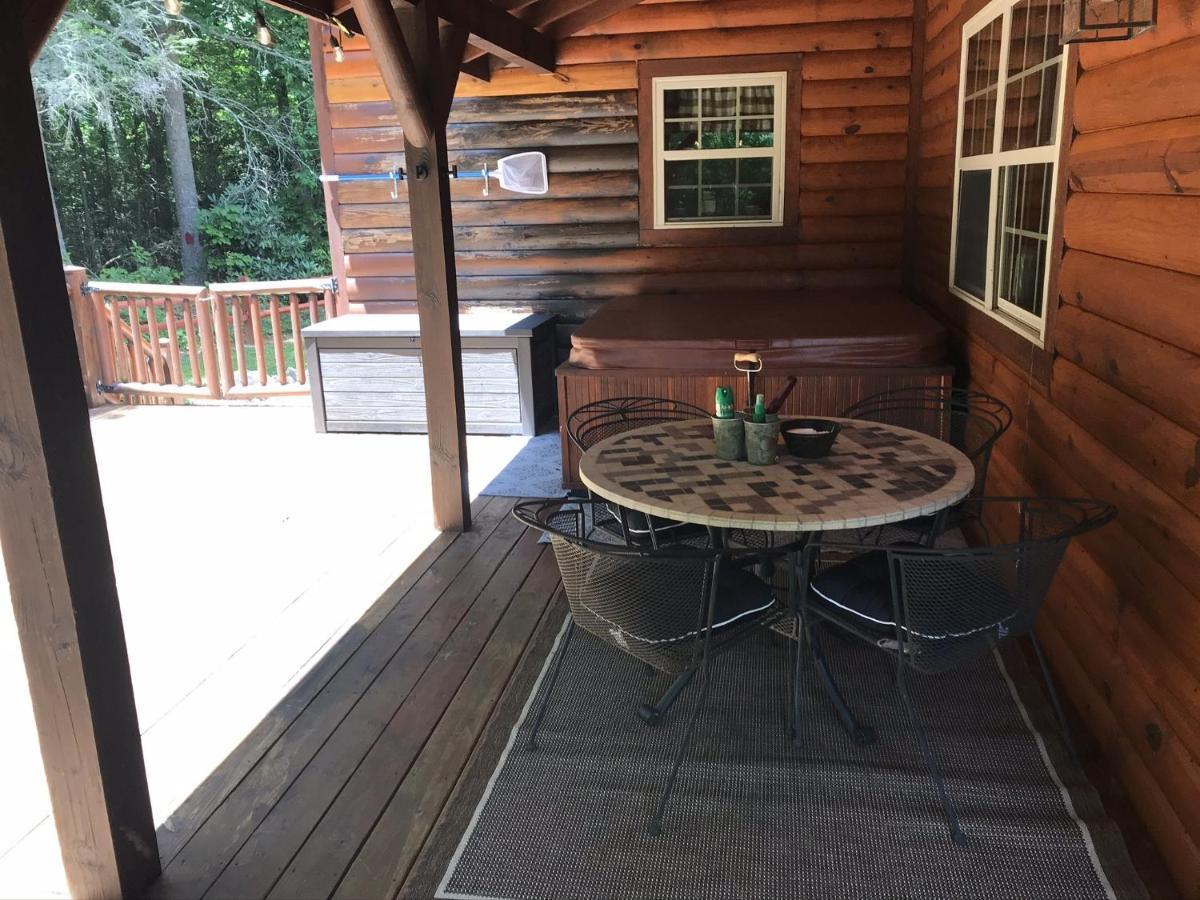 Tree Top Lodge - Gorgeous Lake Cabin With Hot Tub & Magnificent Views Of Forests And Mountains! Cabin Butler Extérieur photo