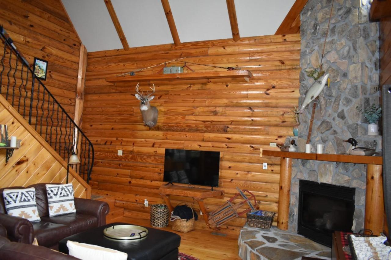 Tree Top Lodge - Gorgeous Lake Cabin With Hot Tub & Magnificent Views Of Forests And Mountains! Cabin Butler Extérieur photo