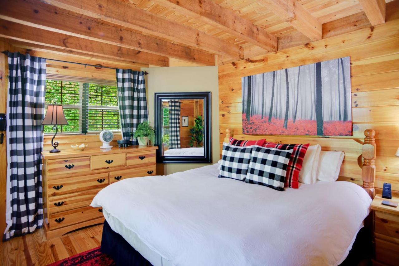 Tree Top Lodge - Gorgeous Lake Cabin With Hot Tub & Magnificent Views Of Forests And Mountains! Cabin Butler Extérieur photo
