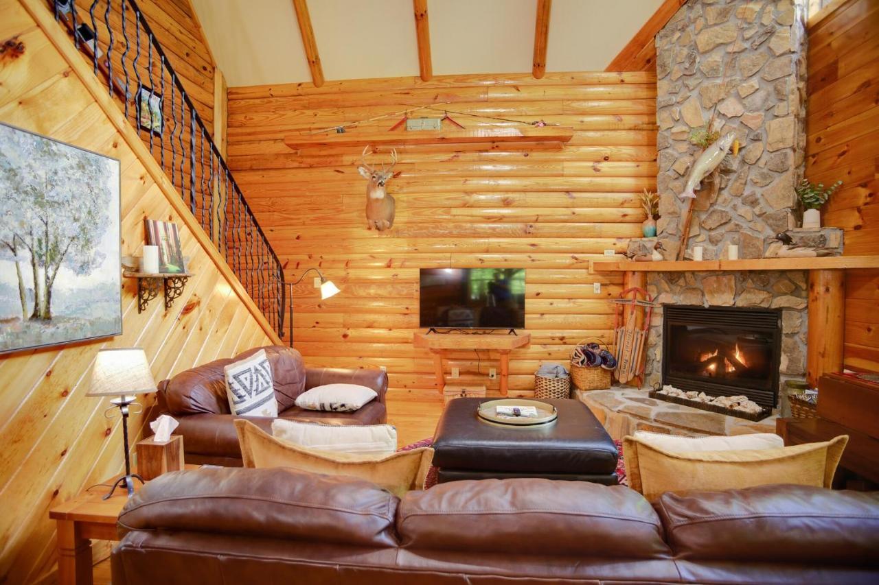 Tree Top Lodge - Gorgeous Lake Cabin With Hot Tub & Magnificent Views Of Forests And Mountains! Cabin Butler Extérieur photo